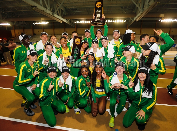 2016NCAAIndoorsSat-0115.JPG - The Oregon men's and women's teams won the team titles during the NCAA Indoor Track & Field Championships Saturday, March 12, 2016, in Birmingham, Ala. (Spencer Allen/IOS via AP Images)